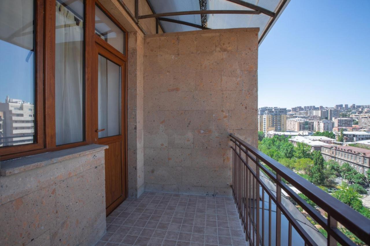 Stay Inn Apartments On Amiryan 4-6 Jerevan Eksteriør billede