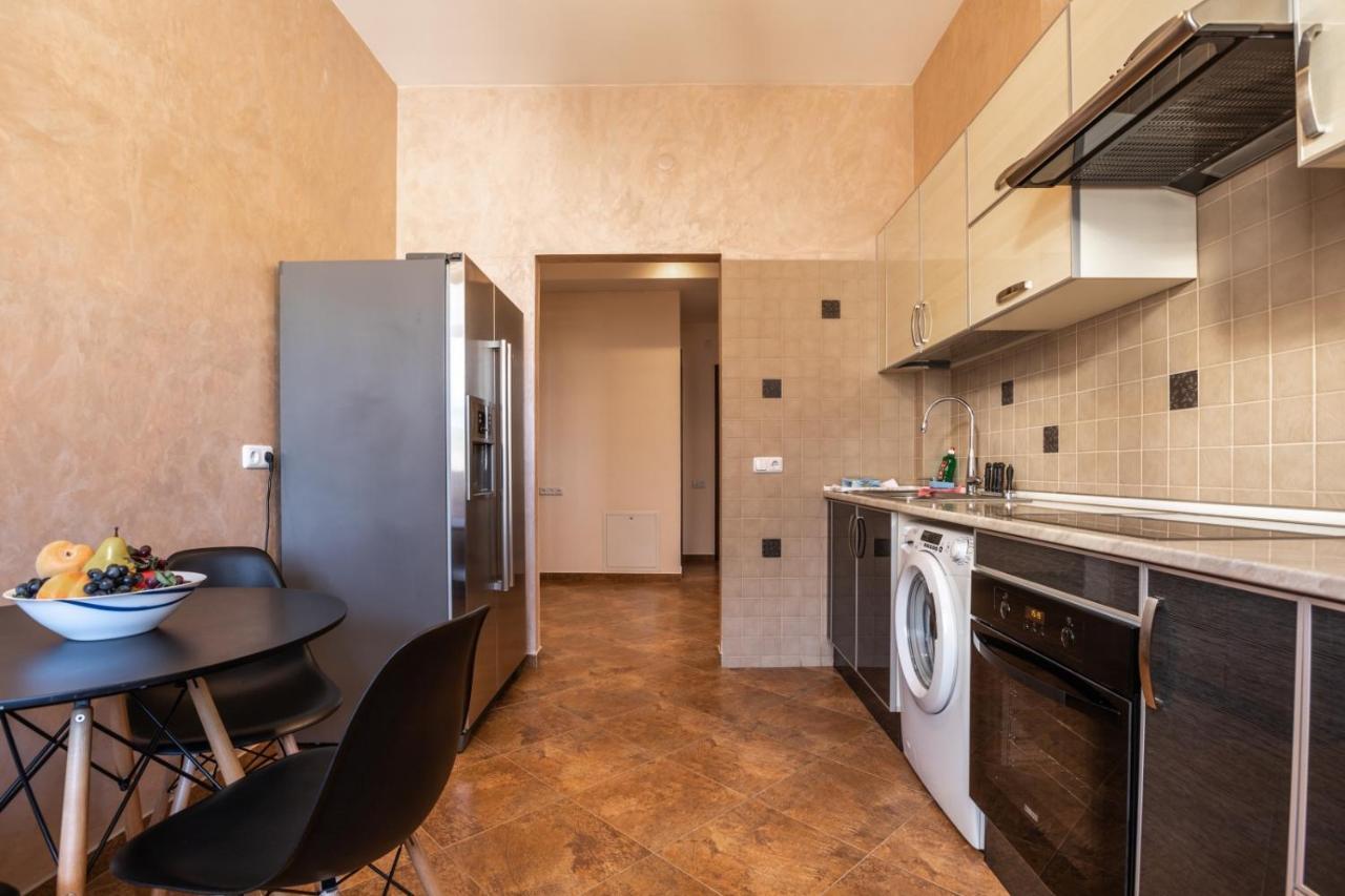 Stay Inn Apartments On Amiryan 4-6 Jerevan Eksteriør billede