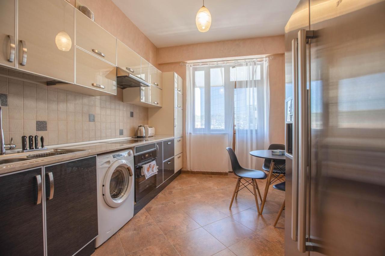 Stay Inn Apartments On Amiryan 4-6 Jerevan Eksteriør billede